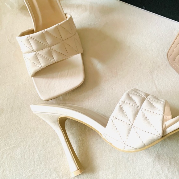 •Kelly• Quilted Slide Heel Sandal - Picture 7 of 8